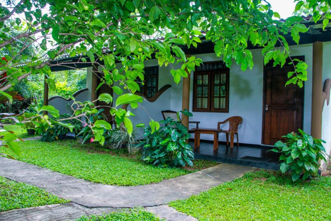 Nimsara Lodge Sigiriya Exterior photo